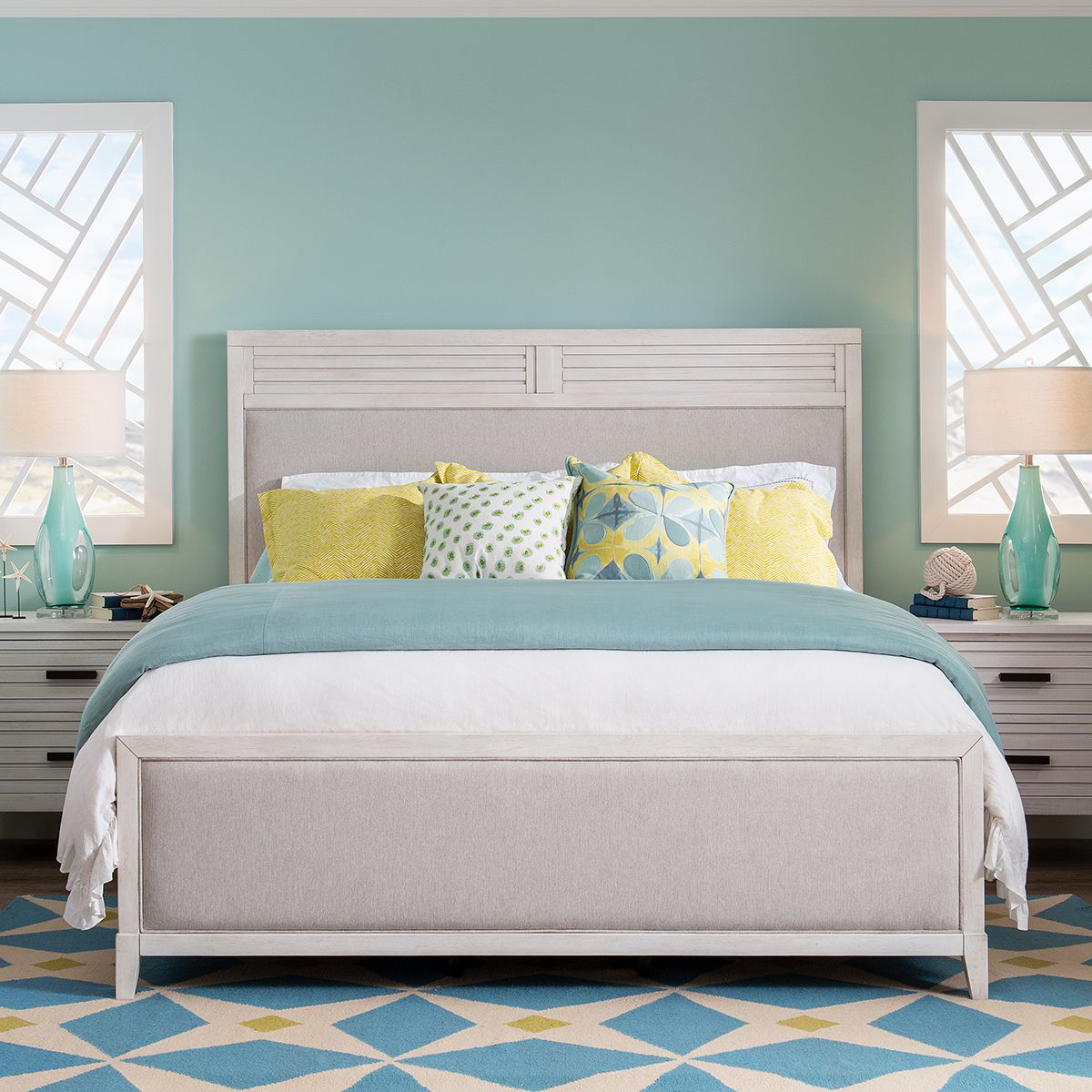 Picture of EDGEWATER UPHOLSTERED BED