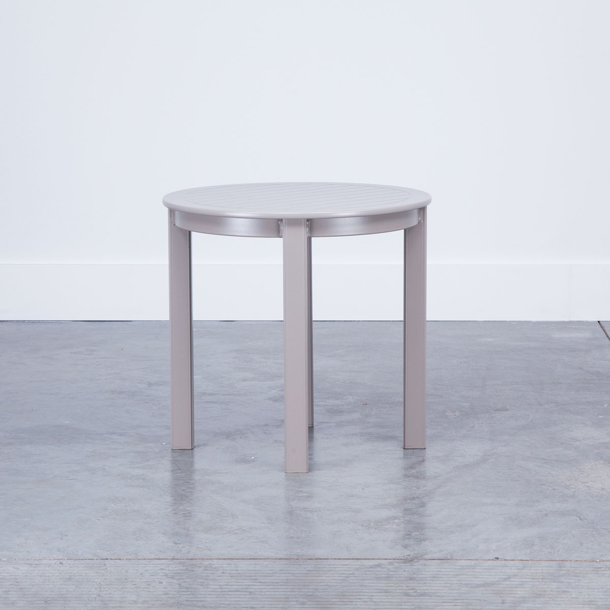 Picture of MGP 21" ROUND END TABLE