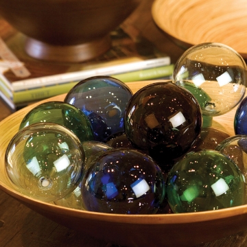 Picture of RECYCLED GLASS BALL/GREEN
