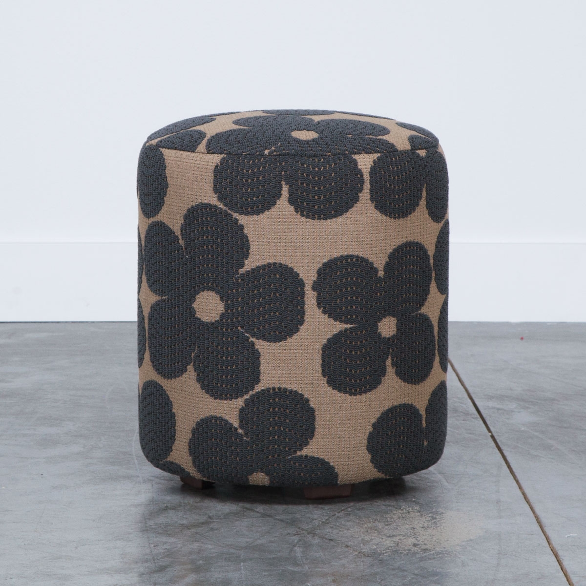 Picture of 21`F FABRIC OTTOMAN