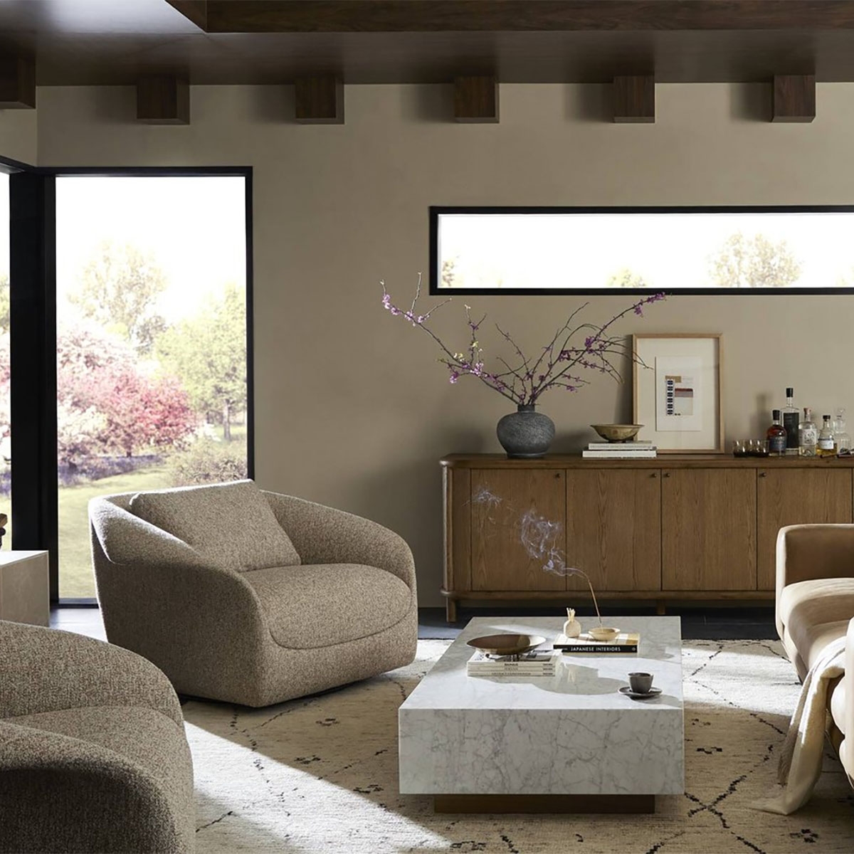 Picture of EZRA SWIVEL CHAIR