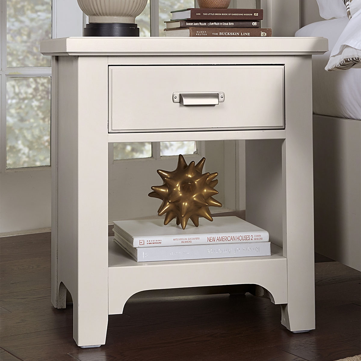 Picture of BUNGALOW WHITE ONE DRAWER NIGHTSTAND