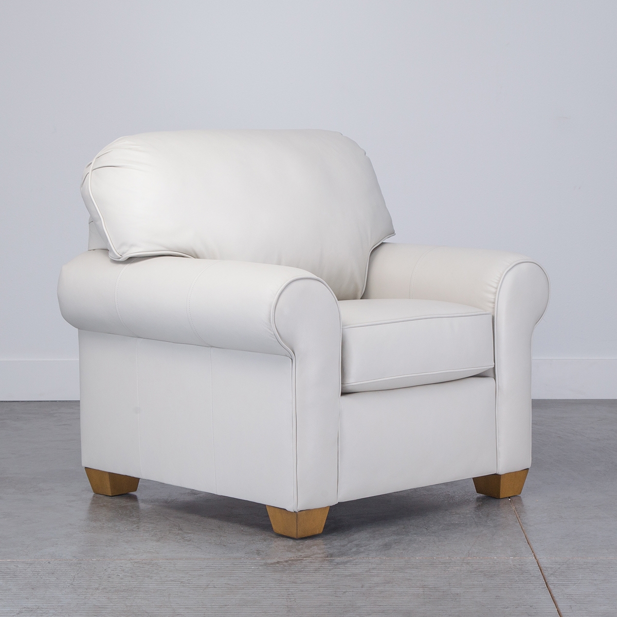Picture of THORNTON LEATHER CHAIR