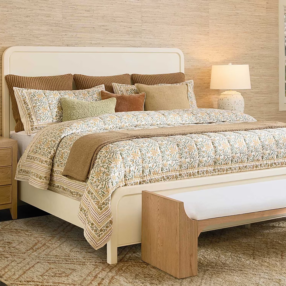 Picture of WHITE NEWBURY BED