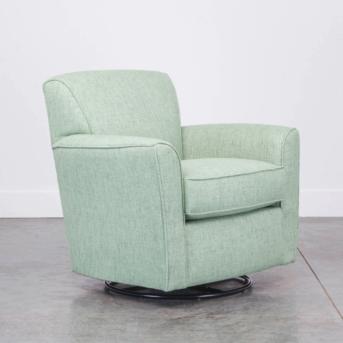 Picture of KINGMAN SWIVEL GLIDER CHAIR