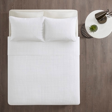Picture of OTTO 3 PC QUILT SET-WHITE/KG