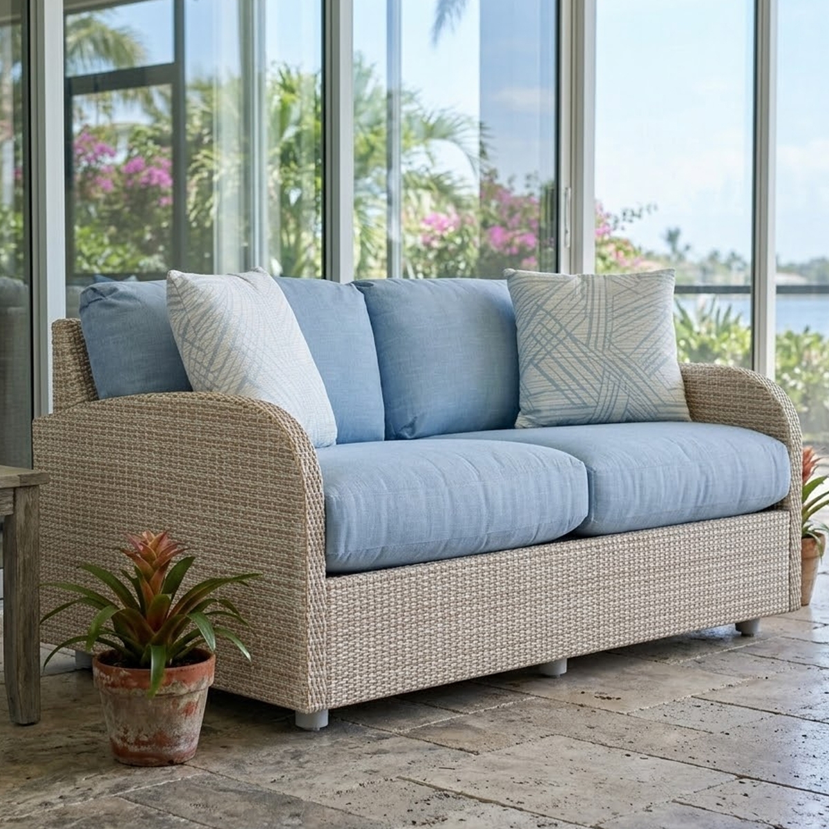 Picture of SAND DUNE LOVESEAT W/CUSH