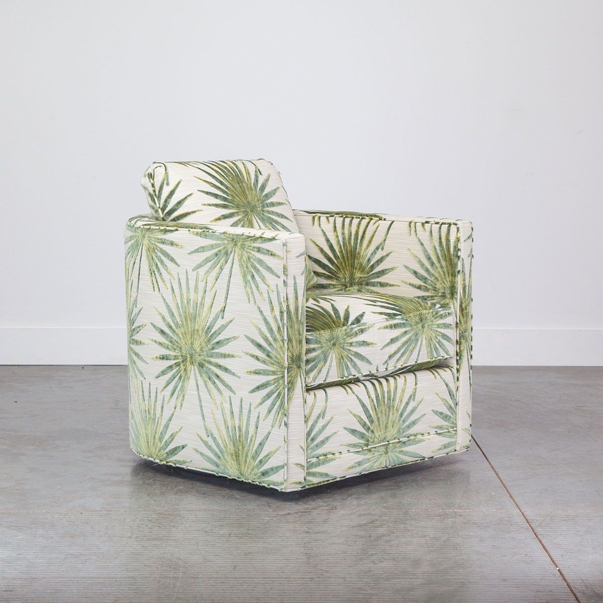 Picture of DORADO BEACH SWIVEL CHAIR
