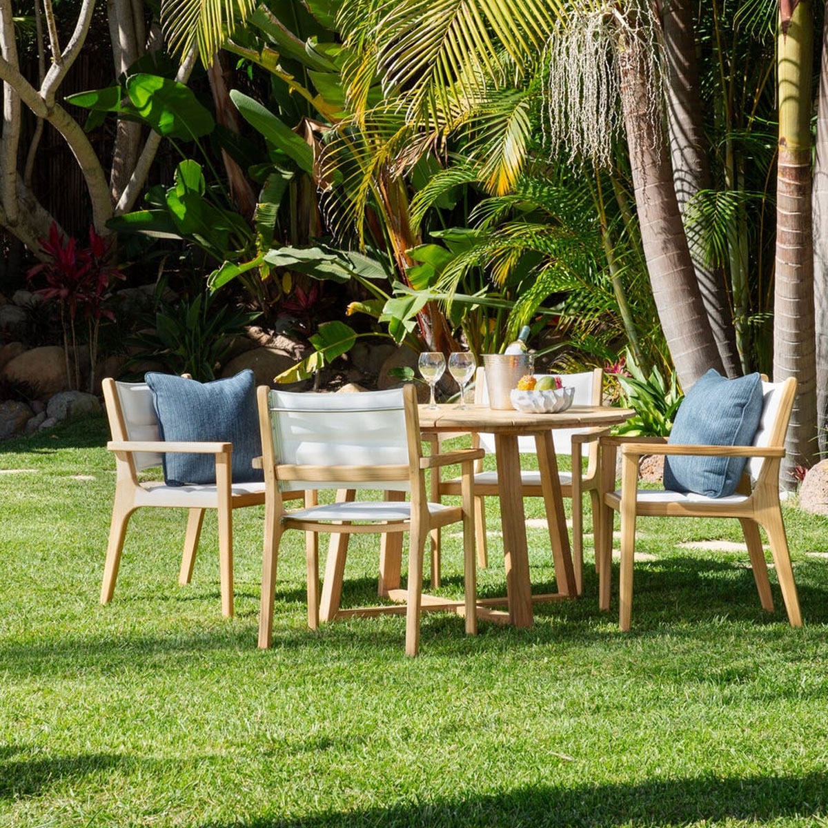 Picture of HARBOR 5PC RND DINE SET